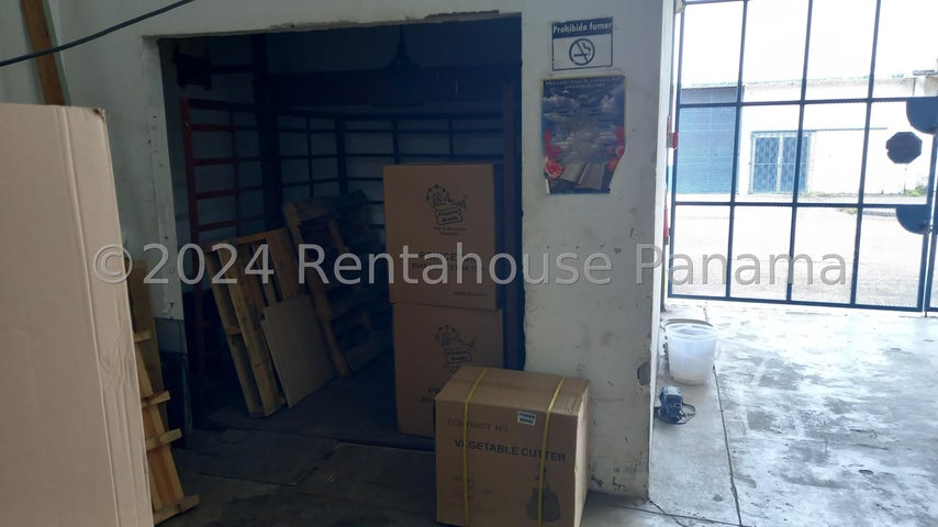 Warehouse for Sale in Colon Colon 03050